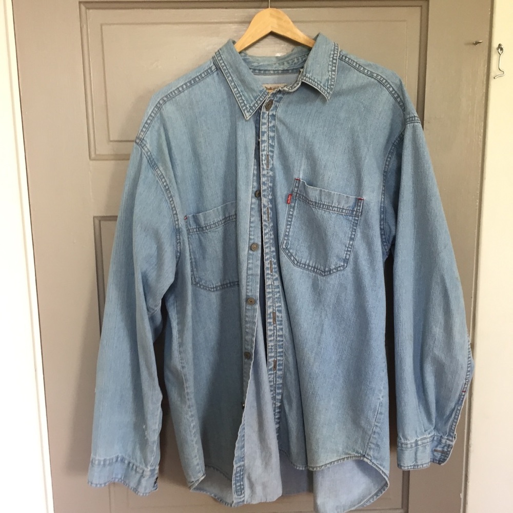 Vintage XL Levi’s Red Tab Denim button down